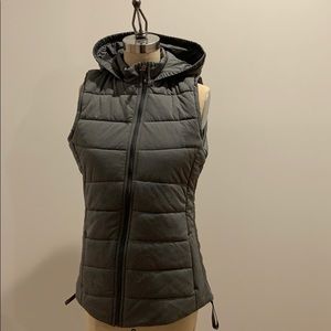 Calia by Carrie Underwood vest